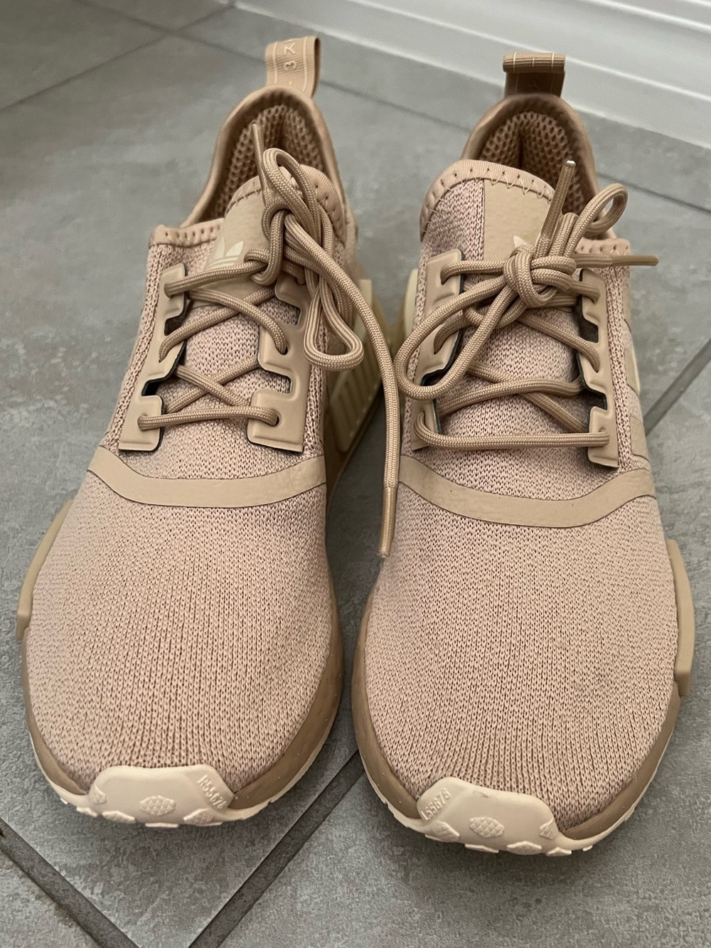 Women's Adidas Originals NMD R1 Casual Shoes Size 8.5 – Blush Pink/Beige/Tan - Picture 4 of 8